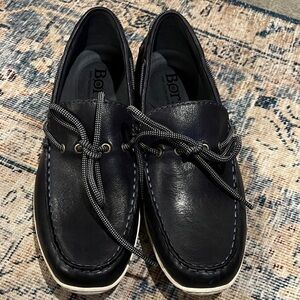 Born Navy Leather Men's Boat Shoes size 8 - 8 1/2